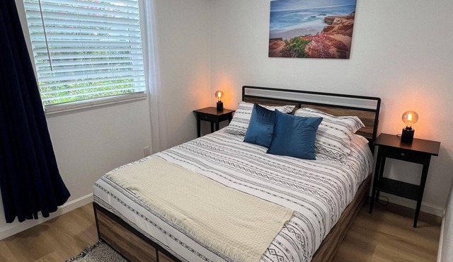 Cozy Home with AC & Premium Amenities Near the Stunning Pacific Beach