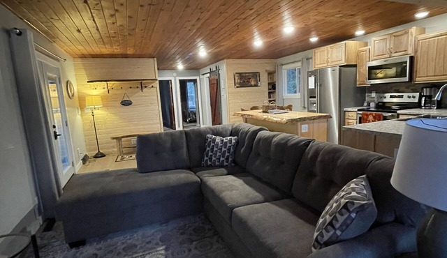 Cozy Lakefront Cottage on Little Pequaywan ~ Great for all seasons