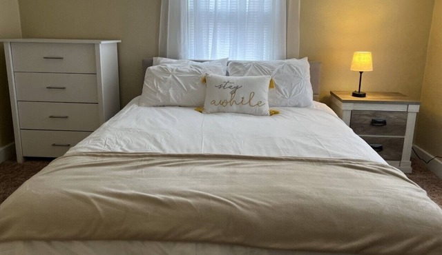 Cozy, pet friendly, one bedroom apartment