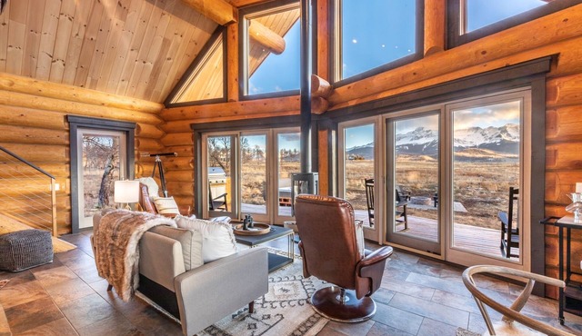 Custom log home in Telluride with epic mountain views