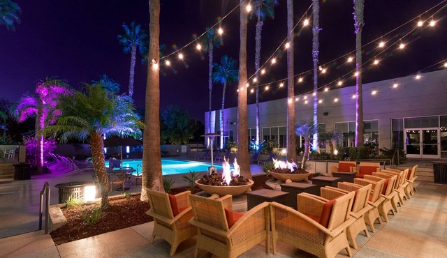 DoubleTree by Hilton Hotel San Diego - Mission Valley
