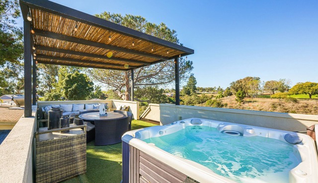 Dream 4BR HOUSE in the ❤️ of San Diego +A/C Spa Pickleball