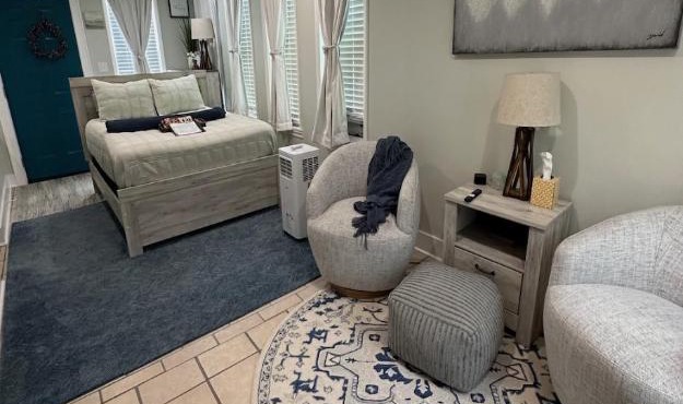 Easy Stay Near Gettysburg Clean, & Central to Local Attractions