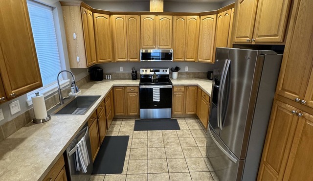 Entire home in West Valley in a quiet neighborhood!
