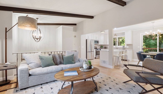 Excelsior Gem! Designer Completely Renovated!