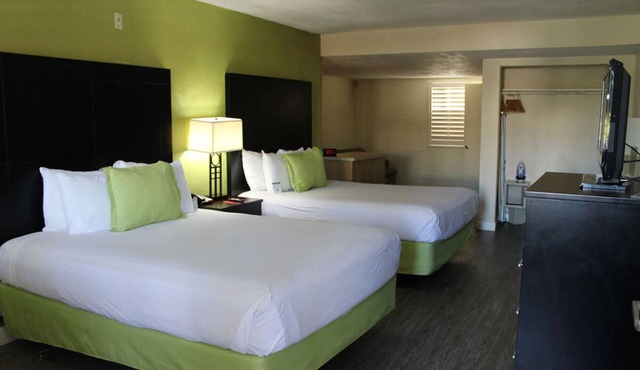 Experience San Diego's Western Charm! 4 Modern Units w/FREE Breakfast