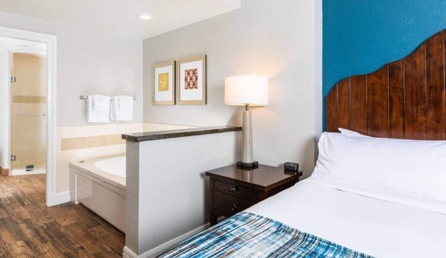 Experience the Best of Tahoe at Marriott’s Timber Lodge- 1 Bedroom Villa