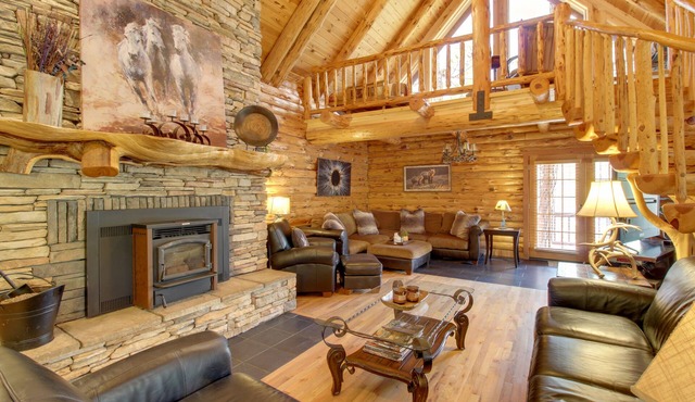 Fire Pit + Hot Tub: Lakeside Cabin on 2 Acres!