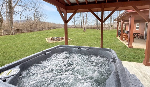 Free Ruby Falls Ticket & More- 2 cabins-one with hot tub & one lakefront fishing -for larger groups