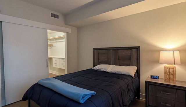 Fully Furnished 1BR San Diego w/Wi-Fi Parking