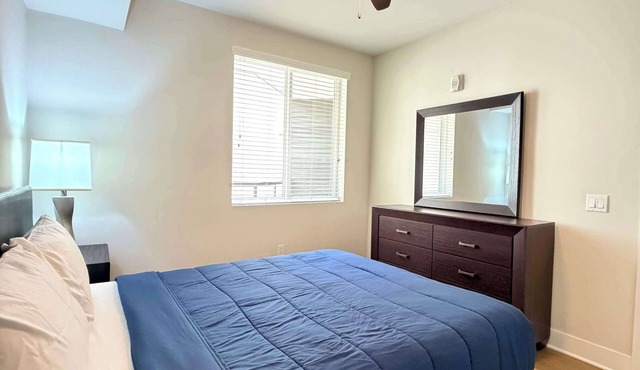 Fully Furnished 1BR San Diego w/Wi-Fi Parking