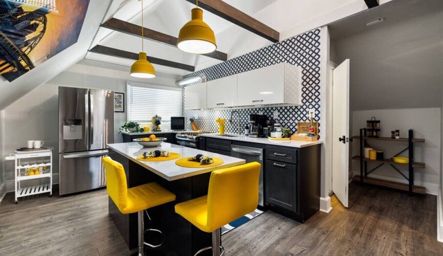Highly Walkable | <10 Min to East Liberty Favs!