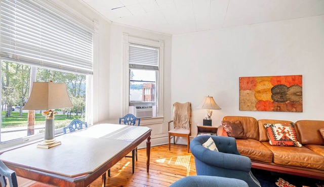 Historic 3 Bed Home - Unique Experience