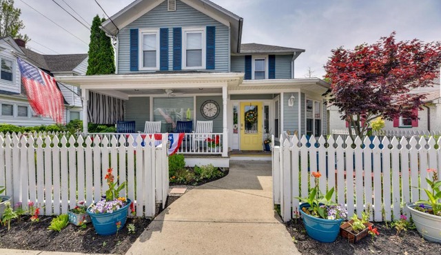 Historic Bemus Point Studio w/Porch: Walk to Lake in Bemus Point