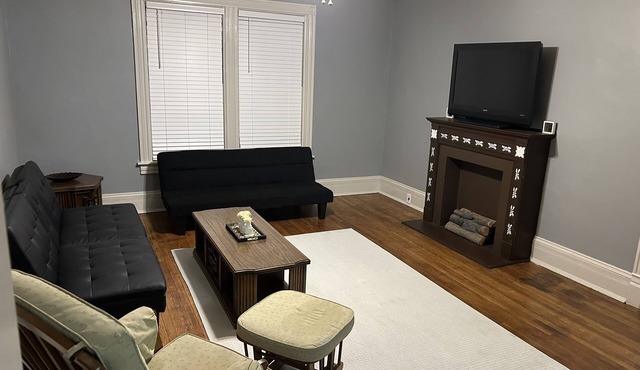 Historical District Getaway [Upper] in Olean