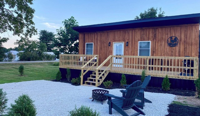 Hocking Hills Cabin - The Roost - Pet Friendly Cabin!