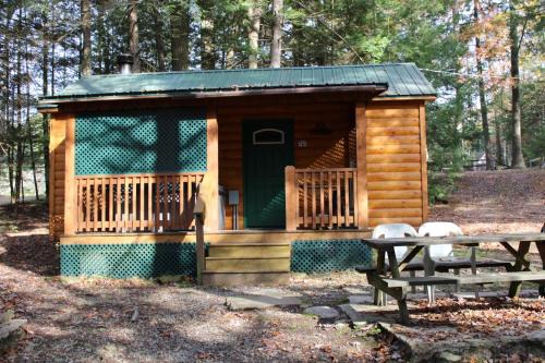 Hominy Ridge Cabins and Gift Shop