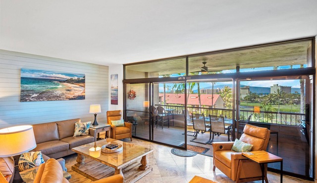 Kaanapali Ocean View Condo Top Floor Fully Renovated across from Whalers Village