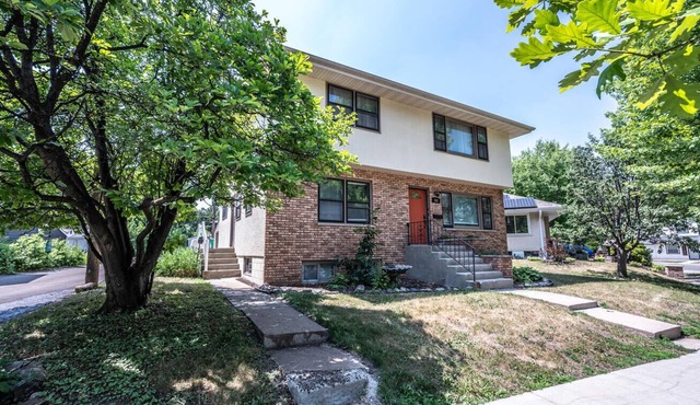 Lake Como Retreat 2BR Lakeview Apt Lake Como/Como Zoo/St. Paul