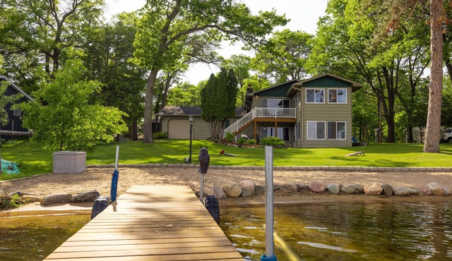Lake House, Up North in the Pines!