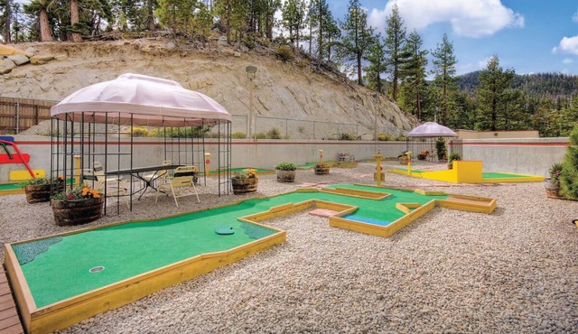 Lake Tahoe Resort Room w/Gondola Access, Pools, Hot Tubs & Year-Round Fun