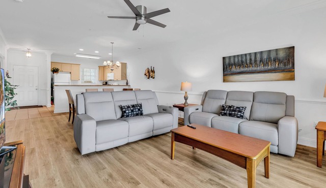 Lake View 2BR/2fullBA Condo in Central Myrtle Beach