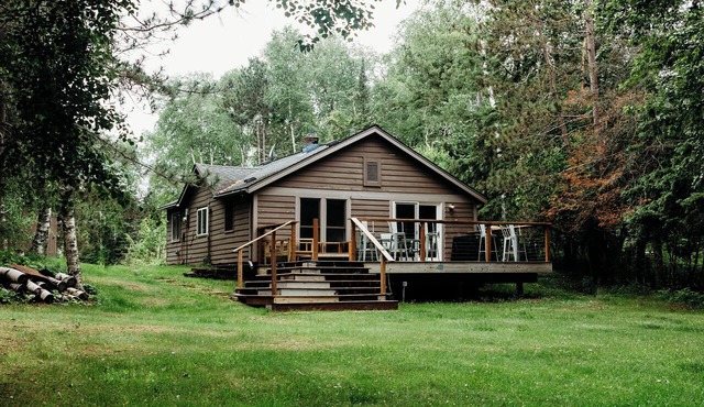 Lakefront Cabin Near Duluth