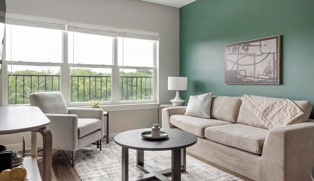 Landing | Beautiful 1BD, Game Room, Gym