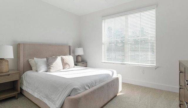 Landing | Spectacular 1BD, Gym, Clubhouse