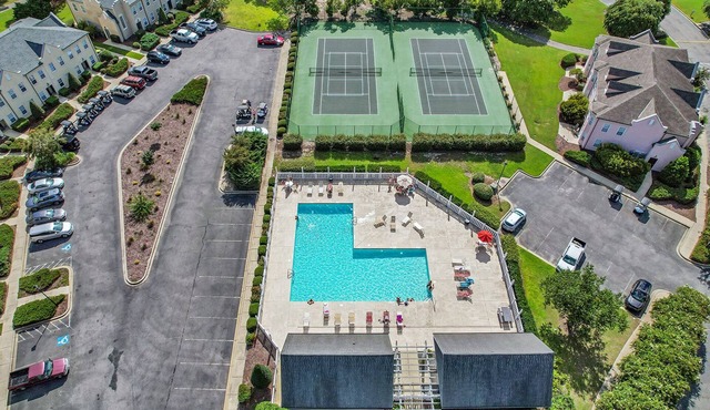 Legends Golf Condo Steps From Ailsa Pub & Pool
