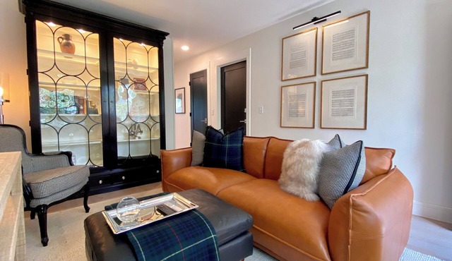 Luxurious 2-Bedroom Condo in Centerville Furnished by Ralph Lauren in Centerville