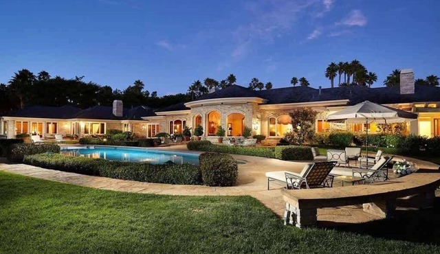 Luxury 5BR Estate Pool & Views