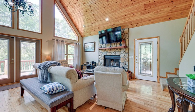 Marble Mountainside Escape w/Wraparound Deck in Marble