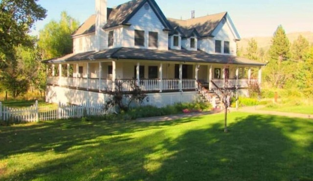 Markleeville Creek House