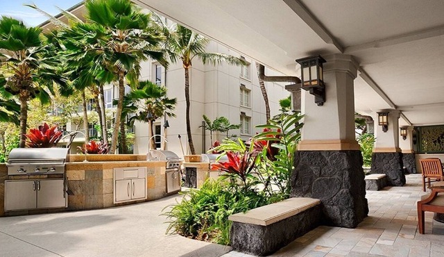 Maui's boundless beauty and activities begins and ends here!