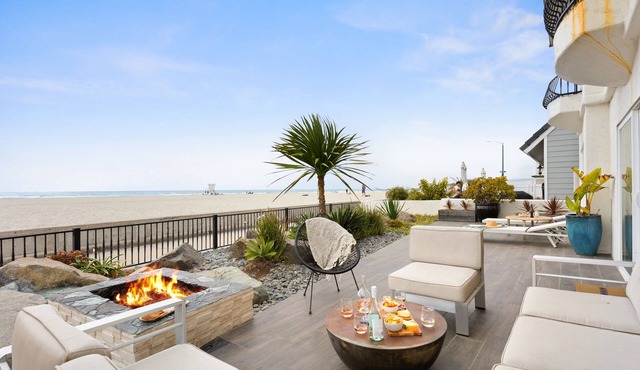 Mission Beachfront Retreat Hot Tub + Fire Pit + Ocean Views | Shoreline