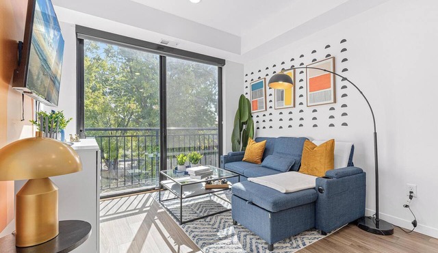 Modern 1BD Near DT & UMN Gym Street Parking