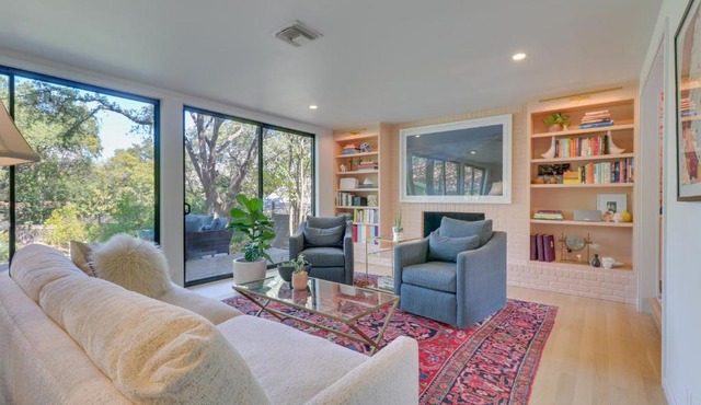 Modern Austin Home w/Yard ~ 1 Mi from ACL!