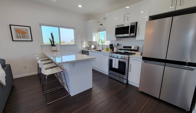 Modern & Stylish Guest House in SD