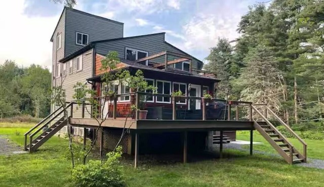 Mohonk's Peaceful 5BR-3BA~Jacuzzi~Huge Deck~Right On Coxing Kill~ Private Road