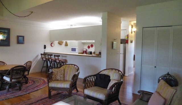 Molokai Magic - Charming 1-bedroom townhome in Maunaloa - perfect for getaway