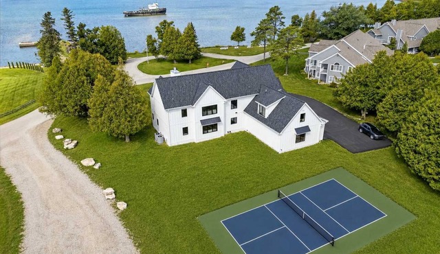 New Build Baileys Harbor-sunset view & pool table