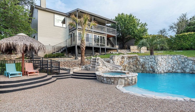 NEW - Modern Lake House~Private Pool/Spa~Lake Views
