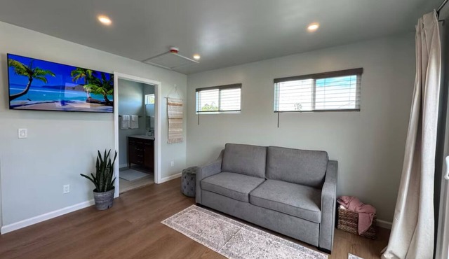 NEWLY Built, Private studio w/separate entrance