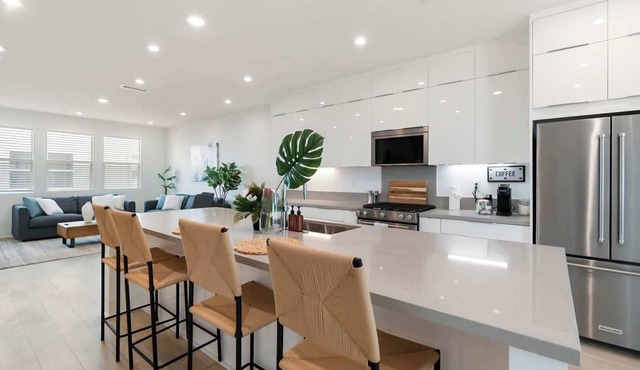Newly Constructed 4 Bedroom
