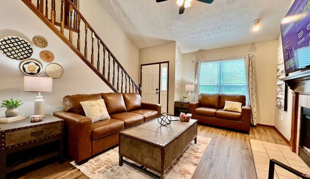 Newly Remodeled Charming home Liberty Twp.