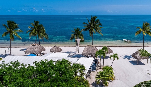 Oceanfront Duplex with Beautiful Beach & Dock for Boat Access - Dogs OK