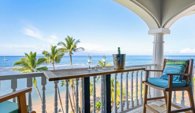 Oceanfront Top Floor Corner Unit with Sweeping View at Lahaina Shores