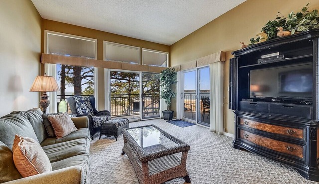 Panoramic Water Views from Sea Pines Villa