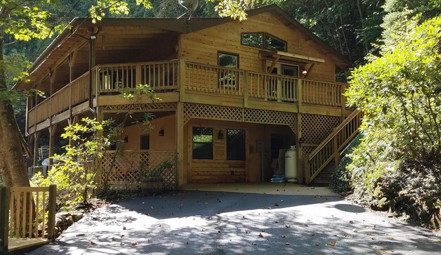 Peaceful mountain vacation at The Rusty Elk Retreat